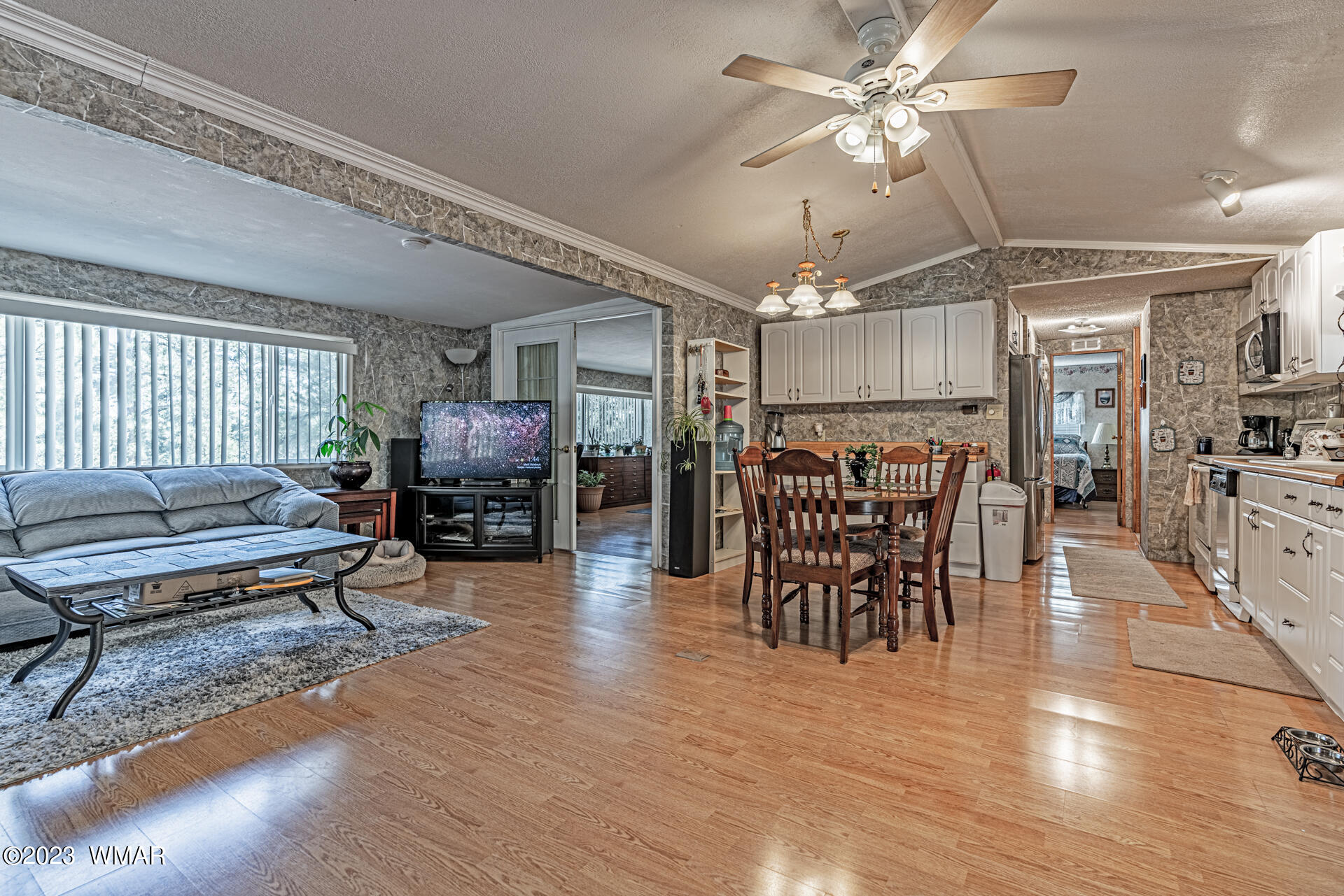 3860 South White Mountain Road, Unit 102 Show Low, AZ 85901 - Photo 12 of 28