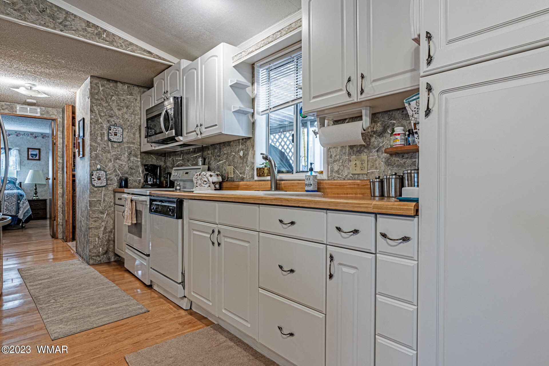 3860 South White Mountain Road, Unit 102 Show Low, AZ 85901 - Photo 8 of 28