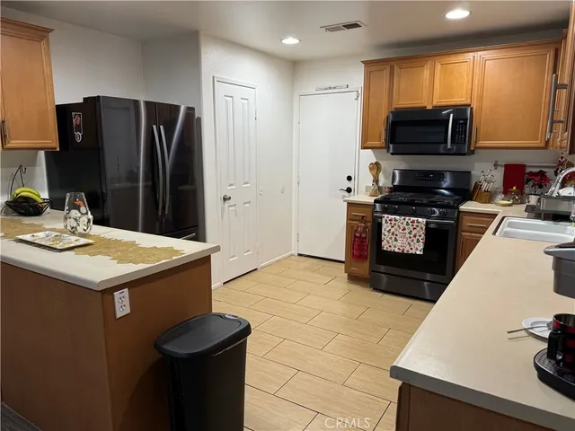 $3,400 | 567 Botan Street, Perris, CA 92571