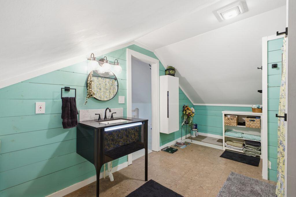 783 Paris Hill Road Paris, ME 04281 - Photo 30 of 69 41__V5A5369