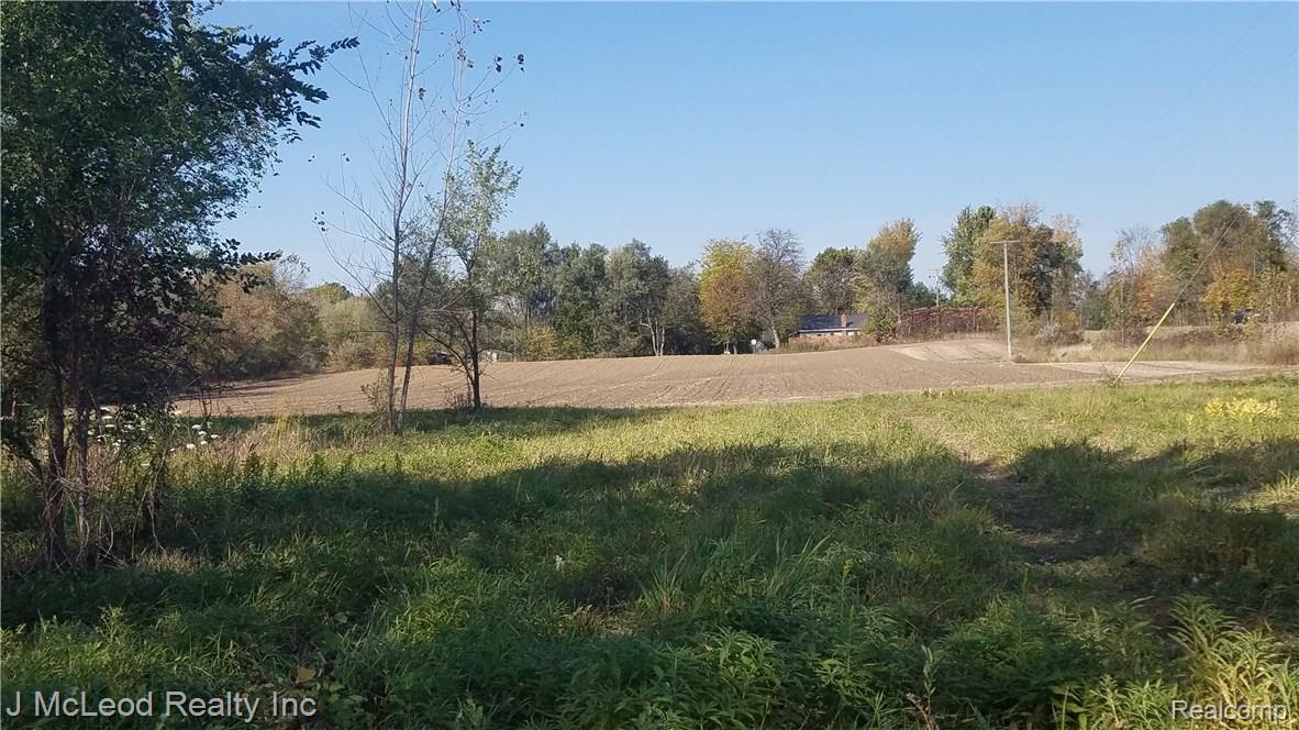 8916 Sheridan Road Millington, MI 48746 - Photo 4 of 9 2017-10-20 15.15