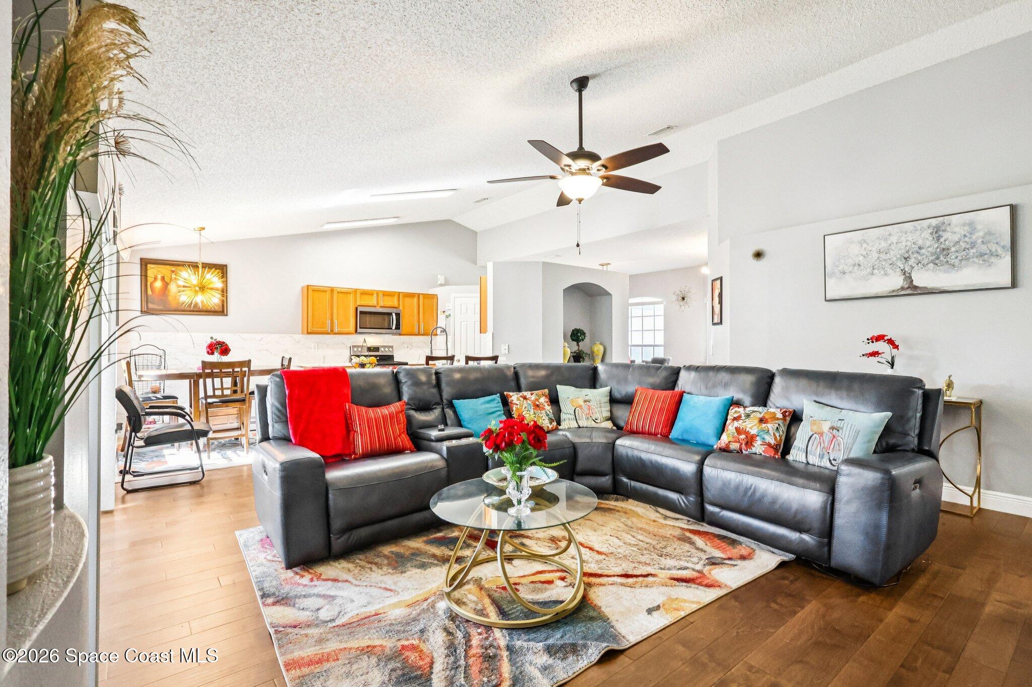 458 La Croix Road Southwest Palm Bay, FL 32908 - Photo 6 of 30 7-web-or-mls-La Croix Rd SW-S2901-007