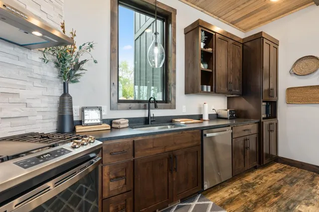 $2,265,000 | 1580 Smore Fun Way Southwest, Unit 110, Nisswa, MN 56468