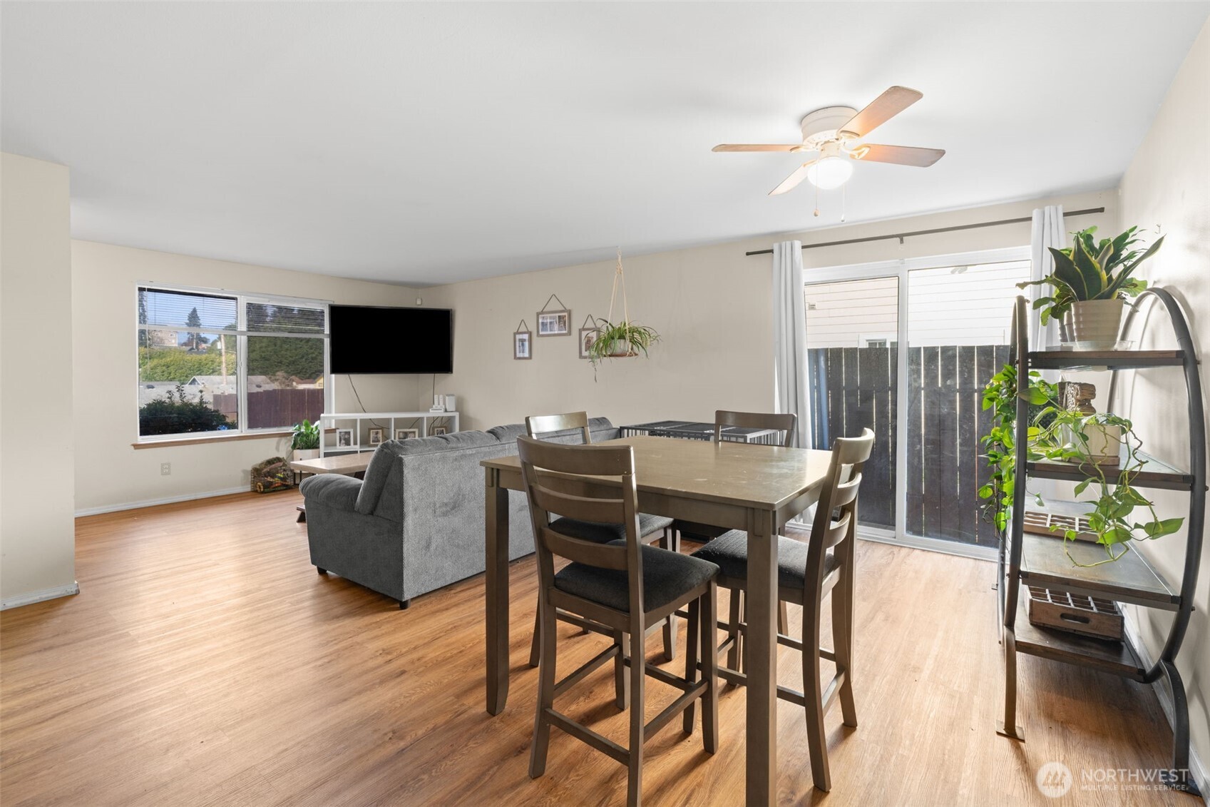 2768 Maple Street Bremerton, WA 98310 - Photo 11 of 29