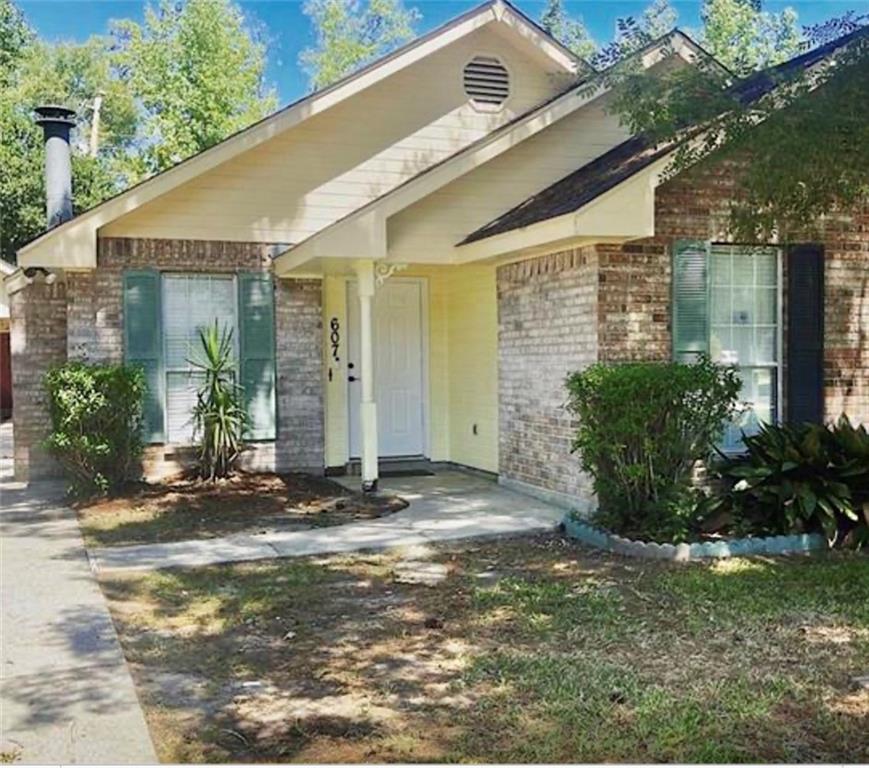 607 Bon Temps Roule Mandeville, LA 70471 - Photo 1 of 14 Gallery Image 1