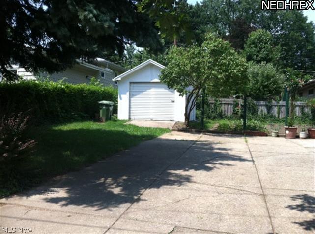 10605 Snow Road Parma Heights, OH 44130 - Photo 17 of 18