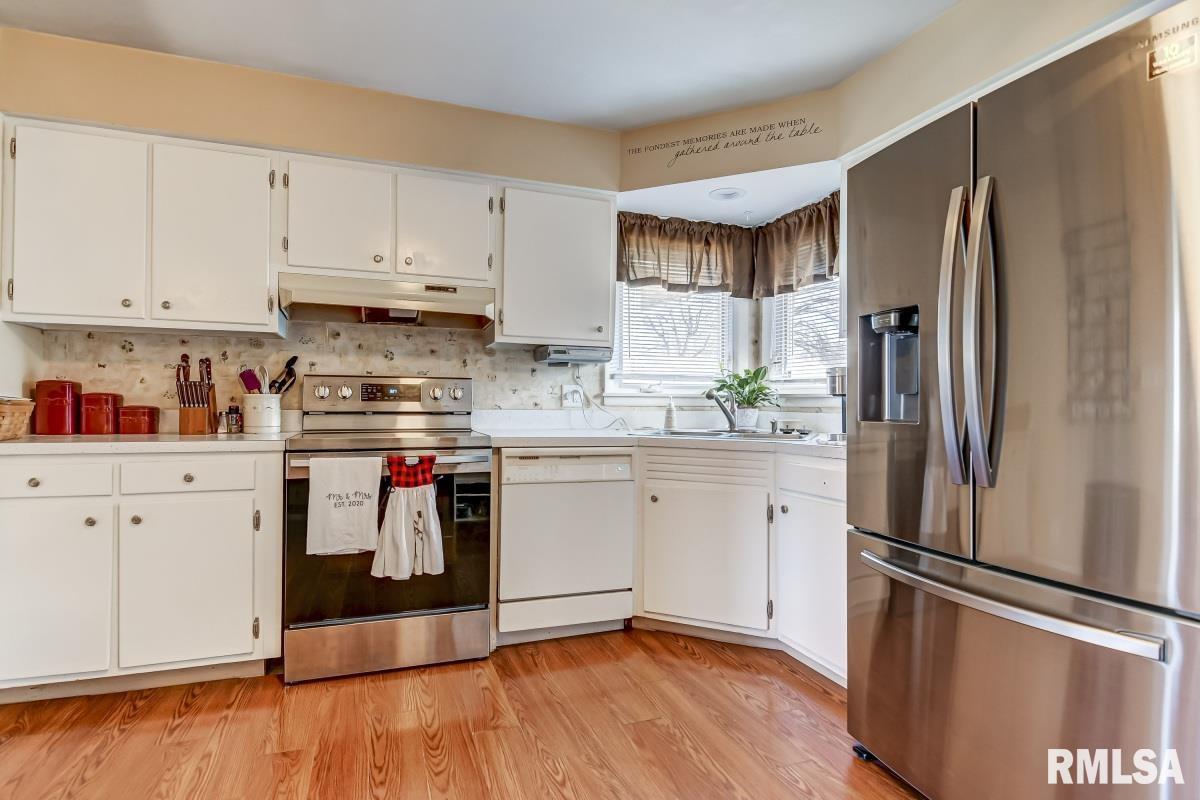 2408 Queensway Road Springfield, IL 62703 - Photo 13 of 33