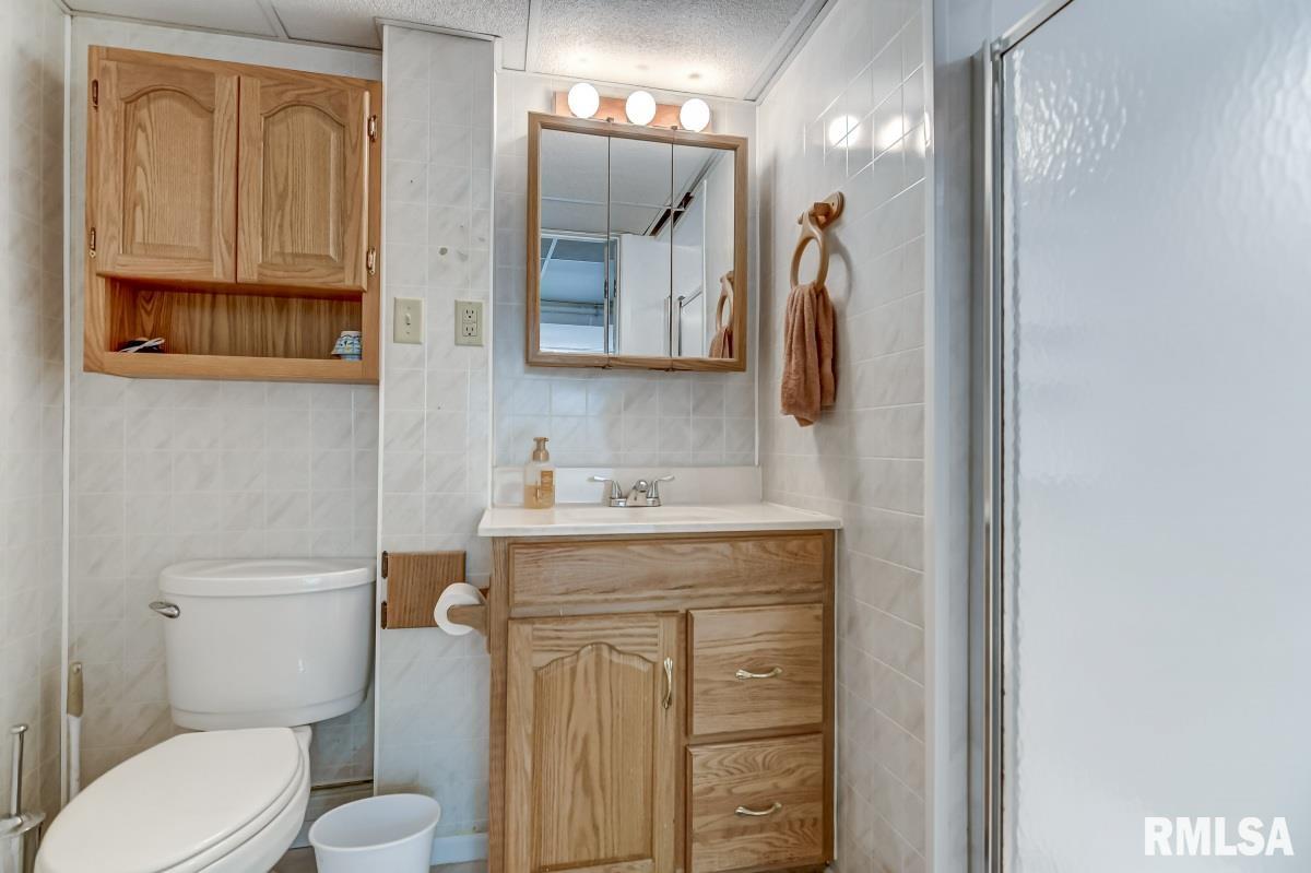 2408 Queensway Road Springfield, IL 62703 - Photo 28 of 33