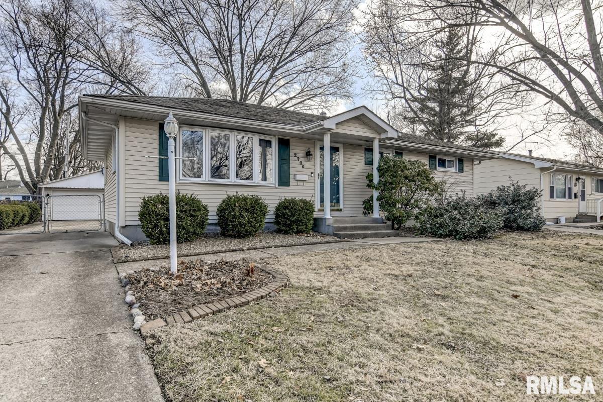 2408 Queensway Road Springfield, IL 62703 - Photo 4 of 33