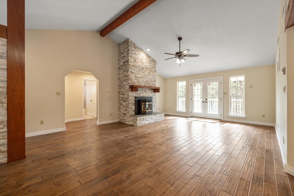 13423 Sprague River Road, Unit 1 Chiloquin, OR 97624 - Photo 13 of 46 Another view of LR
