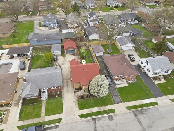 $2,950 | 1115 Kelly Avenue, Joliet, IL 60435