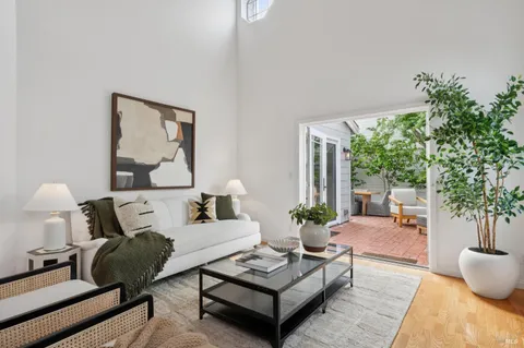 $1,100,000 | 154 Ignacio Valley Circle, Novato, CA 94949