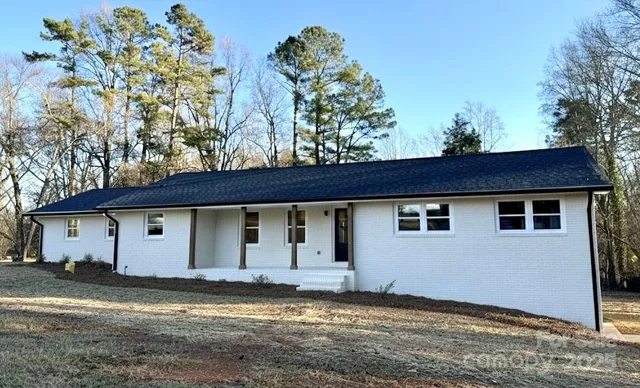 $329,000 | 246 East Church Street, New London, NC 28127