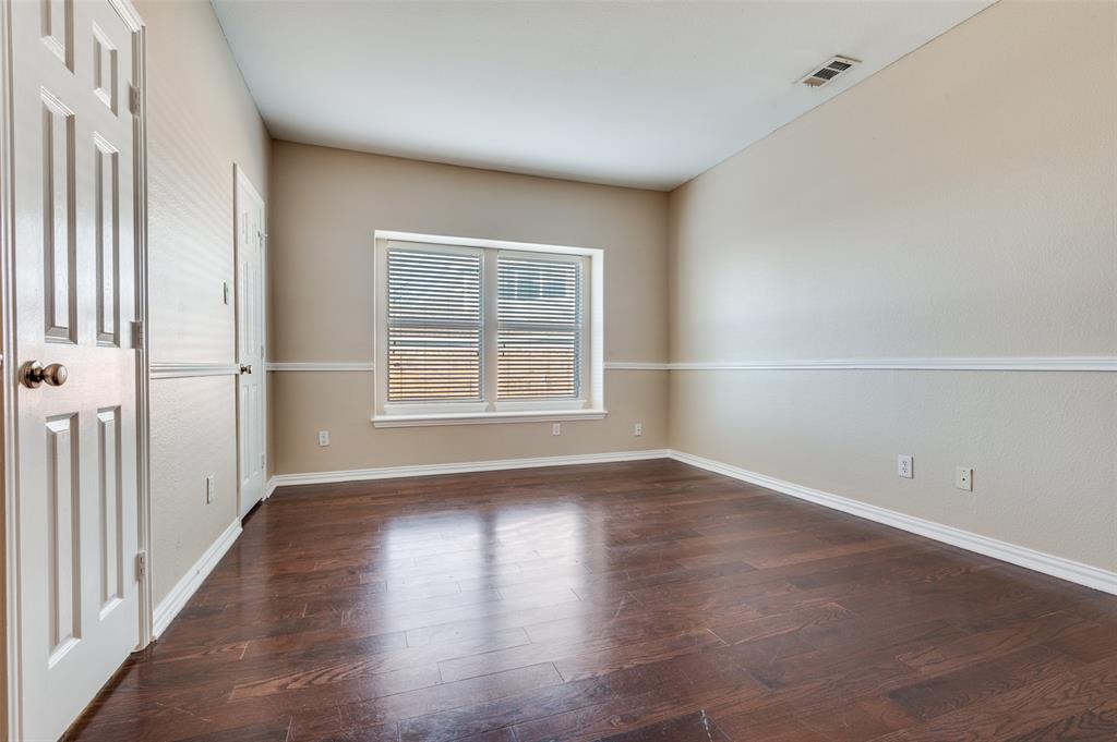 2260 Bald Eagle Way Grand Prairie, TX 75052 - Photo 12 of 24