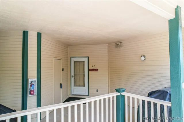 $379,900 | 349 Bristol Bay Drive, Unit 4B, Lake Ozark, MO 65049