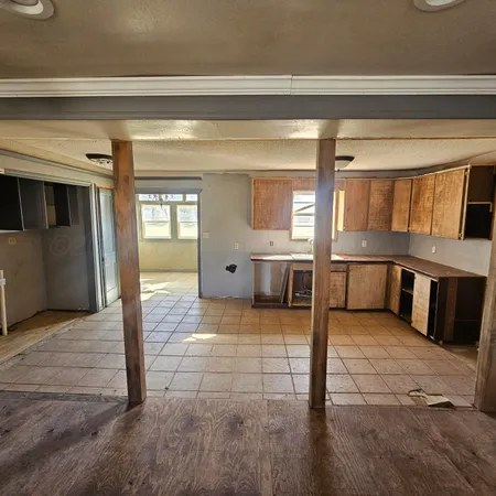 a view of a entryway door of the house