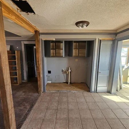 a view of entryway