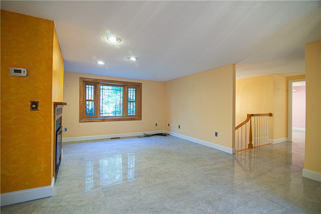 289 Pine Orchard Road Glocester, RI 02814 - Photo 6 of 36