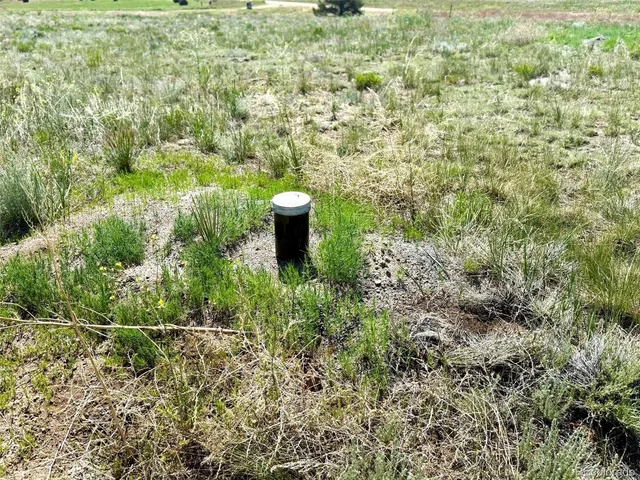 a view of a outdoor space and a yard