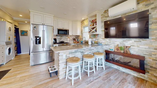 $618,000 | 27096 Little Floyd Lake Road, Detroit Lakes, MN 56501