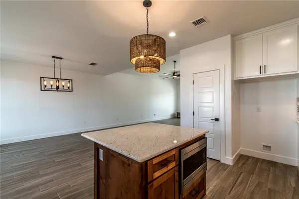 $3,900 | 14514 West Chesapeake, Corpus Christi, TX 78418