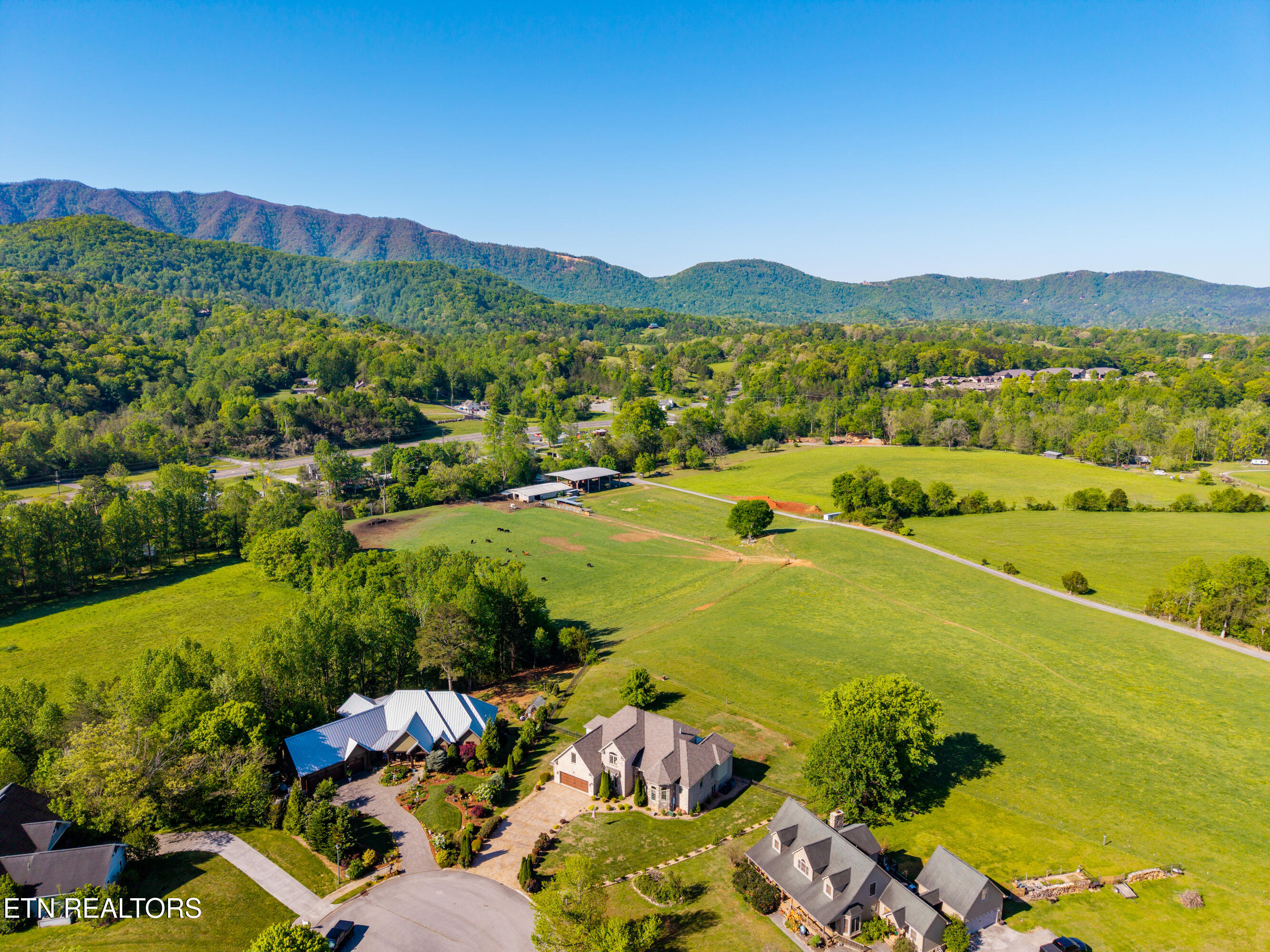 7641 Powderhorn Trail Townsend, TN 37882 - Photo 4 of 60 7641PowderhornTrail-75