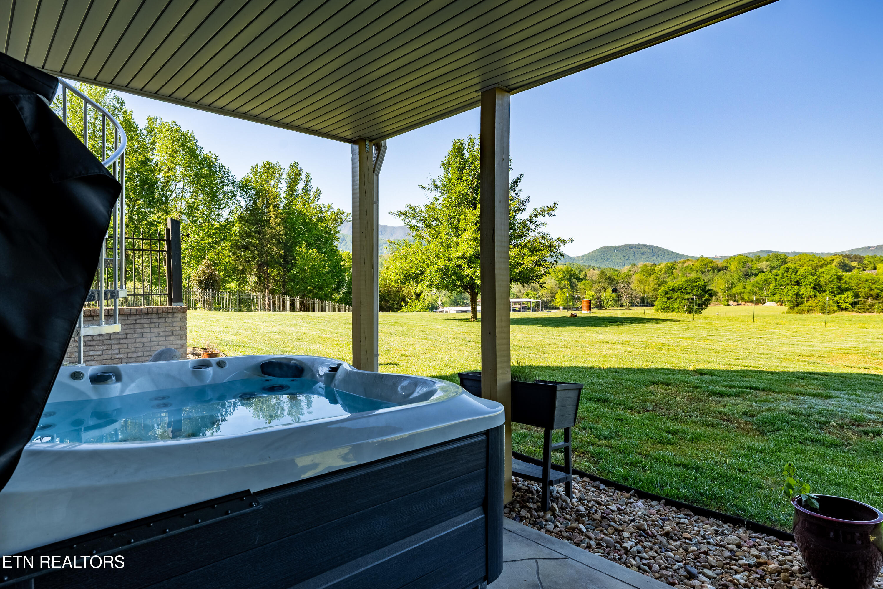 7641 Powderhorn Trail Townsend, TN 37882 - Photo 52 of 60 7641PowderhornTrail-54