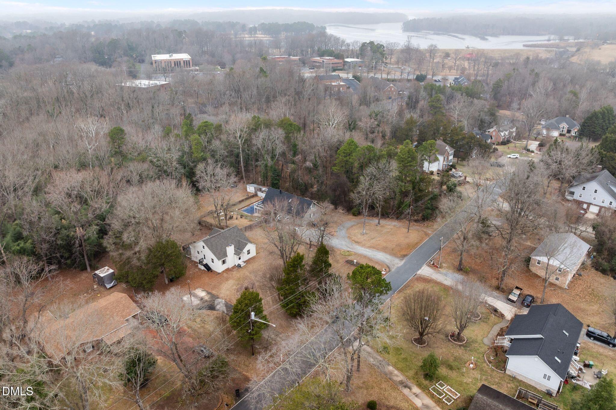 1811 Lazy Lane High Point, NC 27265 - Photo 40 of 44 an aerial view of multiple house
