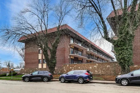 a car parked in front of a building