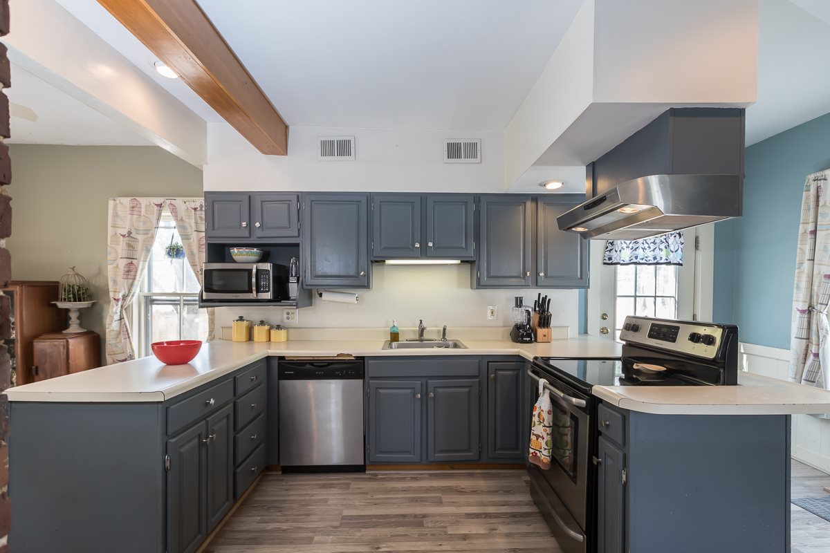 8 Hunter Court Rochester, NH 03867 - Photo 5 of 16
