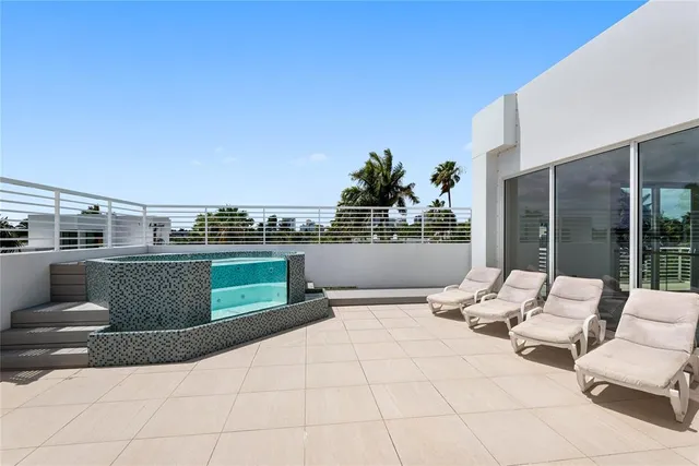 $11,900,000 | 500 Isle Of Capri Drive, Fort Lauderdale, FL 33301