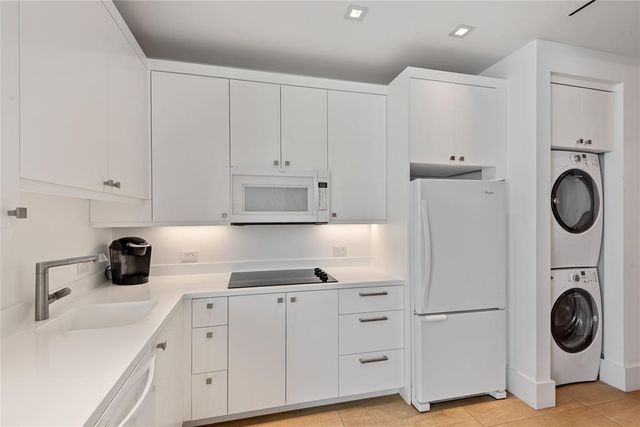 $11,900,000 | 500 Isle Of Capri Drive, Fort Lauderdale, FL 33301