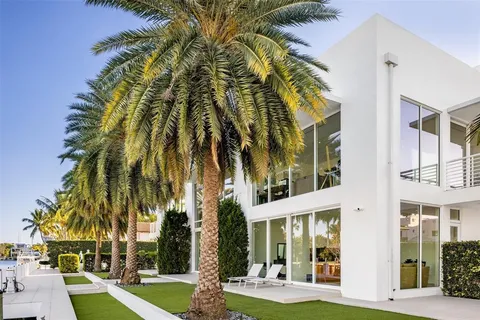 $11,900,000 | 500 Isle Of Capri Drive, Fort Lauderdale, FL 33301