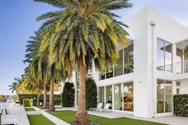 $11,900,000 | 500 Isle Of Capri Drive, Fort Lauderdale, FL 33301