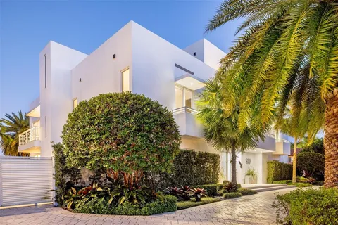 $11,900,000 | 500 Isle Of Capri Drive, Fort Lauderdale, FL 33301