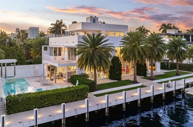 $11,900,000 | 500 Isle Of Capri Drive, Fort Lauderdale, FL 33301