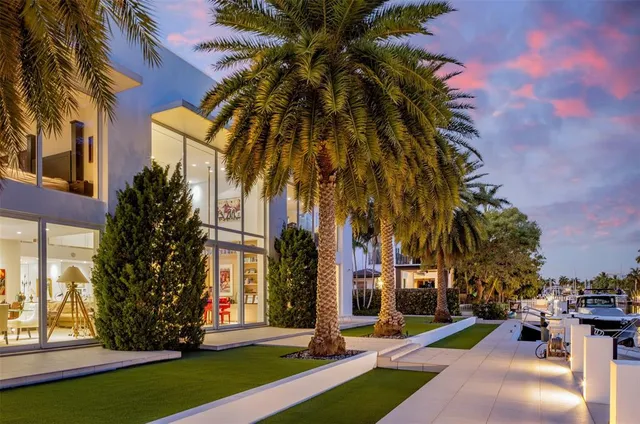 $11,900,000 | 500 Isle Of Capri Drive, Fort Lauderdale, FL 33301