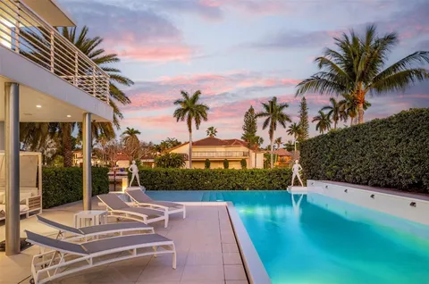 $11,900,000 | 500 Isle Of Capri Drive, Fort Lauderdale, FL 33301