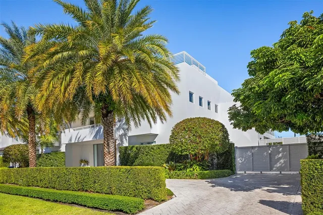 $11,900,000 | 500 Isle Of Capri Drive, Fort Lauderdale, FL 33301