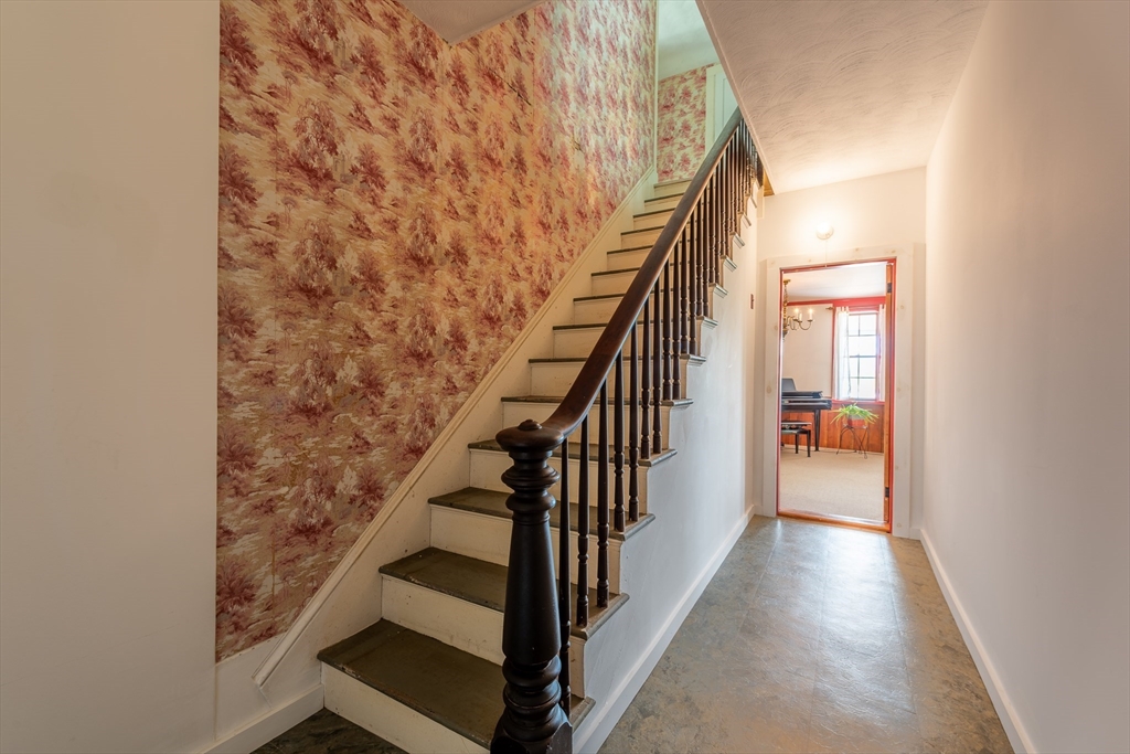 1450 South East Street Amherst, MA 01002 - Photo 27 of 40