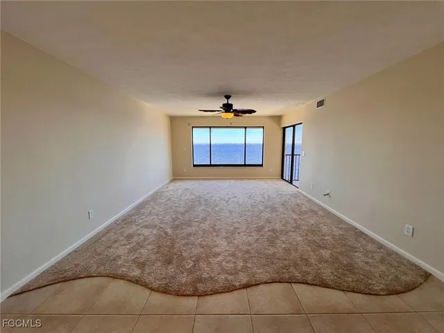 $2,000 | 4015 Southeast 20th Place, Unit 206, Cape Coral, FL 33904