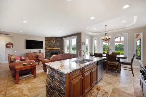 a view of livingroom with an outdoor space
