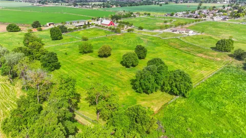 $1,750,000 | 10240-10250 Kost Road, Galt, CA 95632