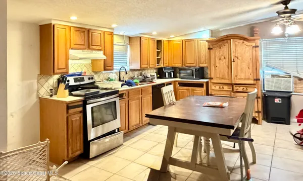 $199,900 | 738 Lund Circle, Melbourne, FL 32901