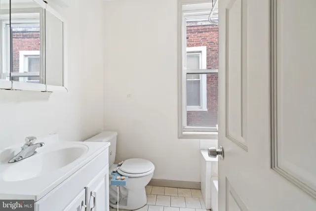 $2,995 | 2124 North Carlisle Street, Philadelphia, PA 19121