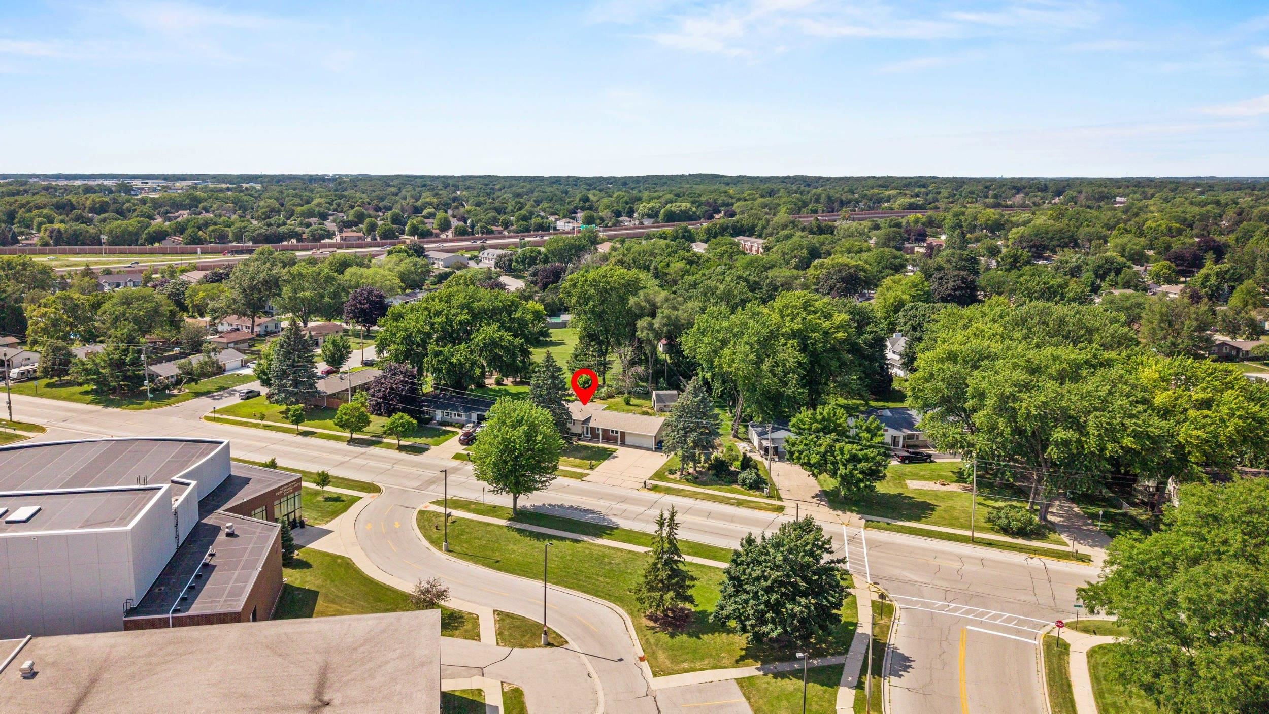 2366 South Ridge Road Ashwaubenon, WI 54304 - Photo 35 of 38