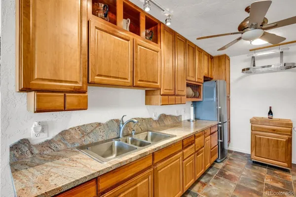 $649,000 | 425 Edie Lane, Westcliffe, CO 81252