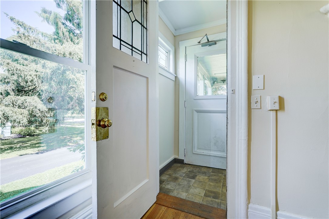 14 Vick Park B Rochester, NY 14607 - Photo 3 of 36