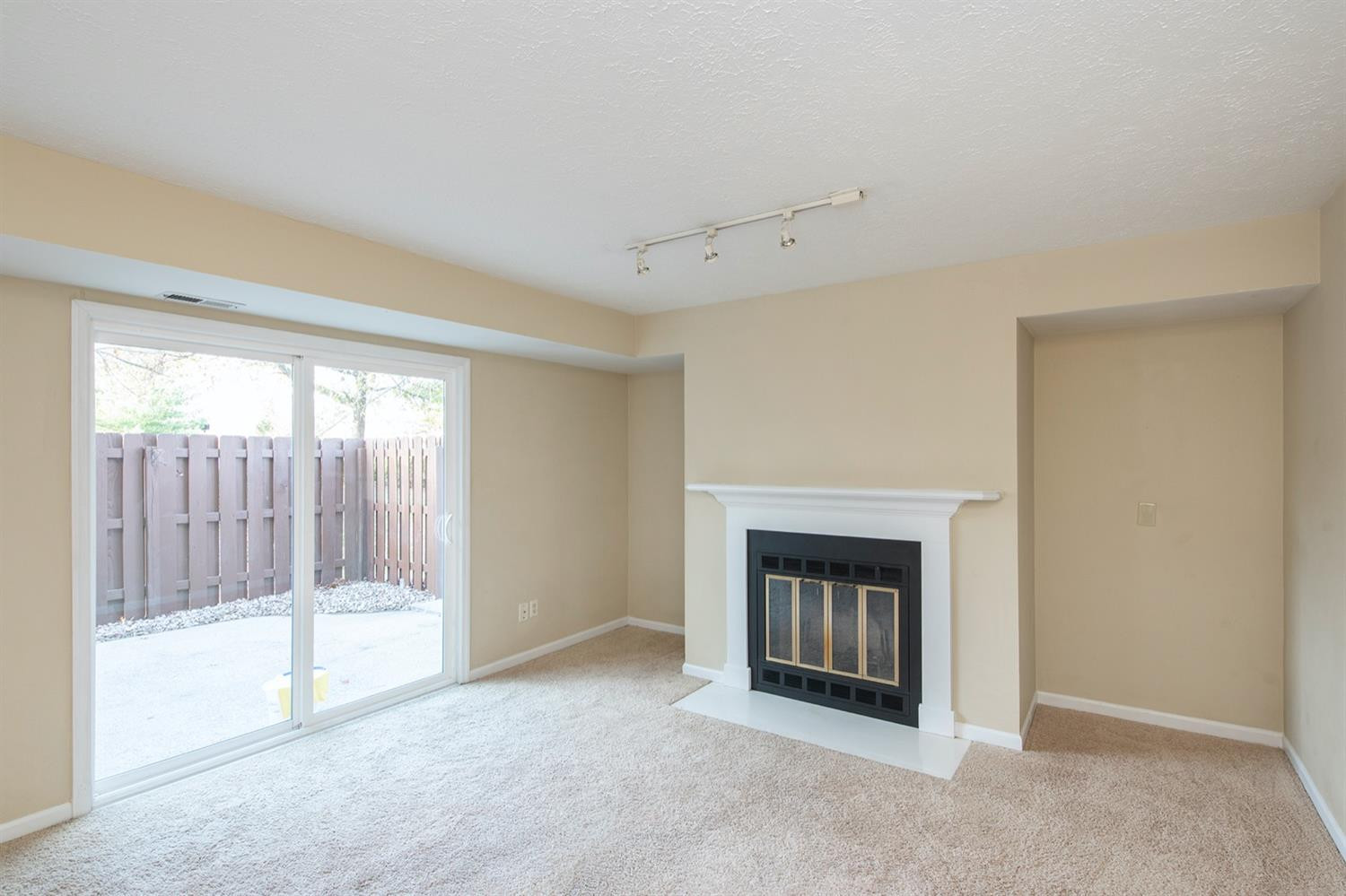 462 Darby Creek Road, Unit B Lexington, KY 40509 - Photo 14 of 21 Photo 14