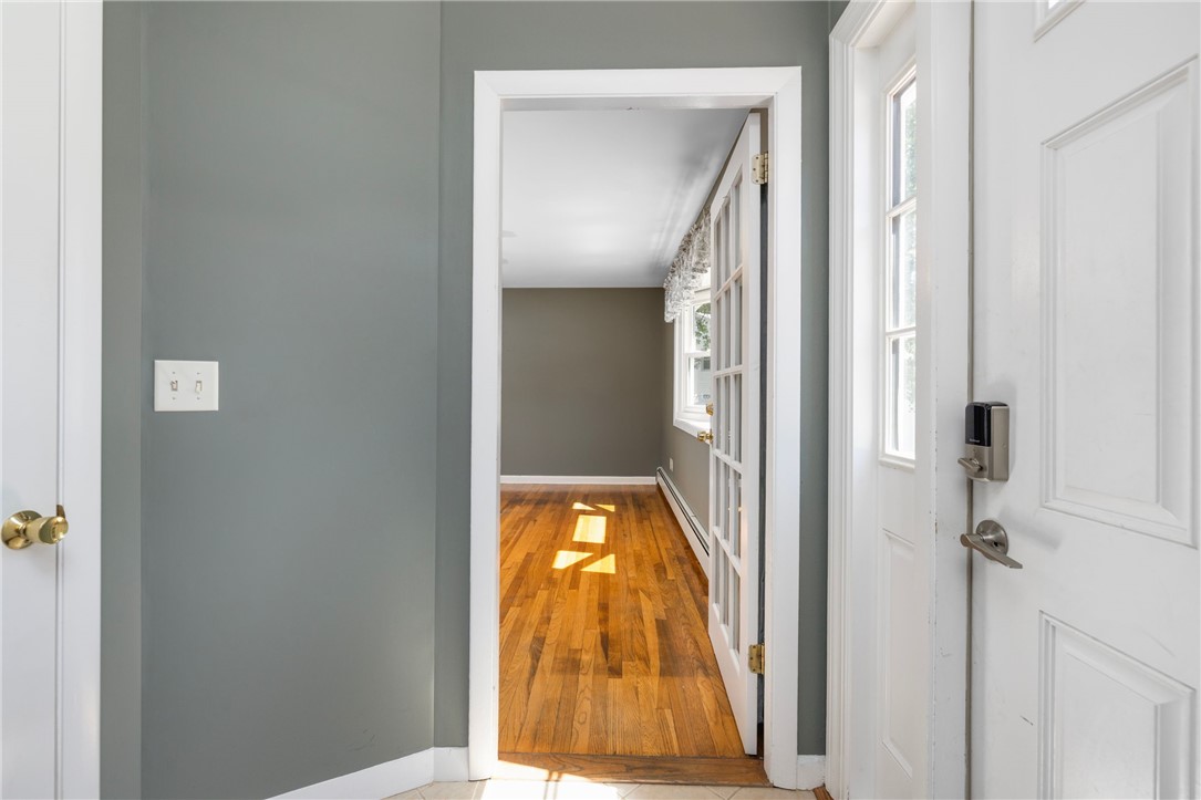 7 Restmere Terrace, Unit A Middletown, RI 02842 - Photo 20 of 34 Gallery Image 20